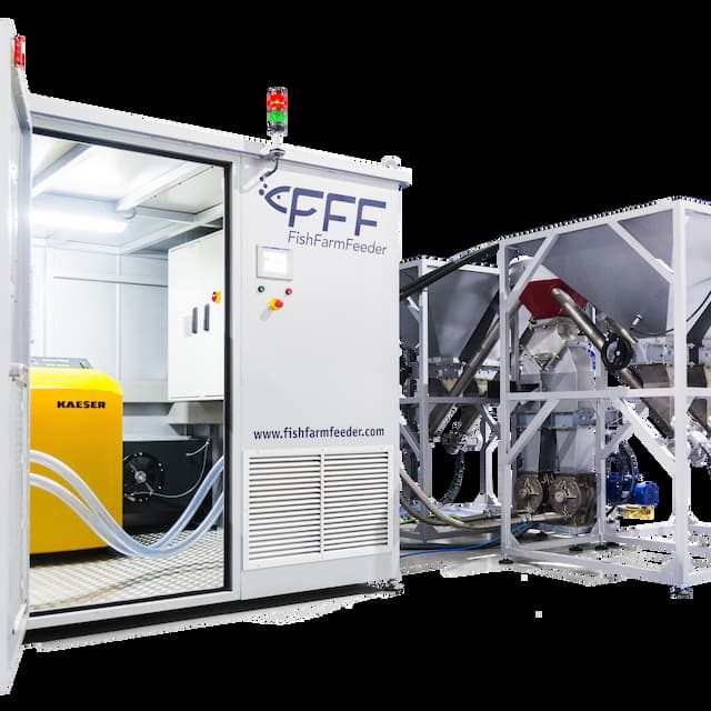 Advantages of FFF feeders within available feeding systems for aquaculture